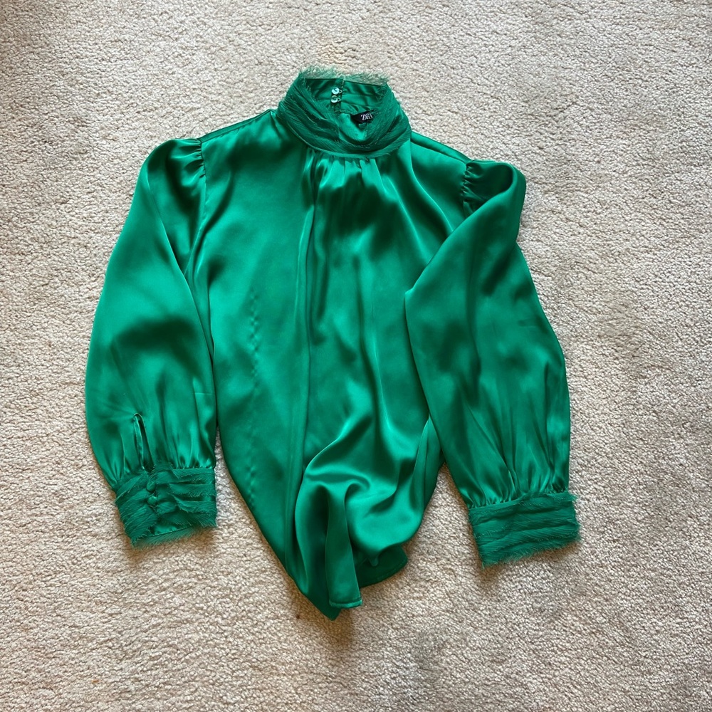 Zara Green blouse size XS